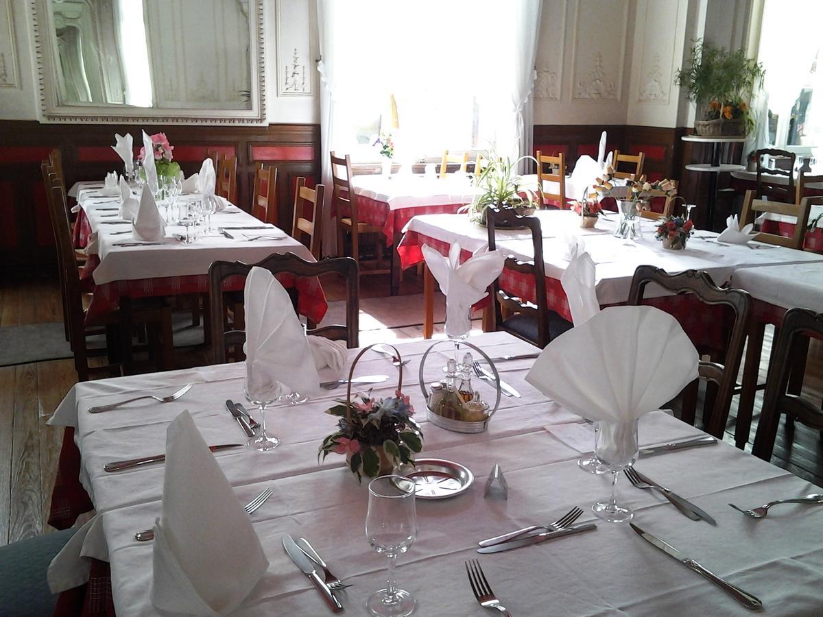 Hotel Restaurant D'Alsace 普隆别尔莱班 外观 照片